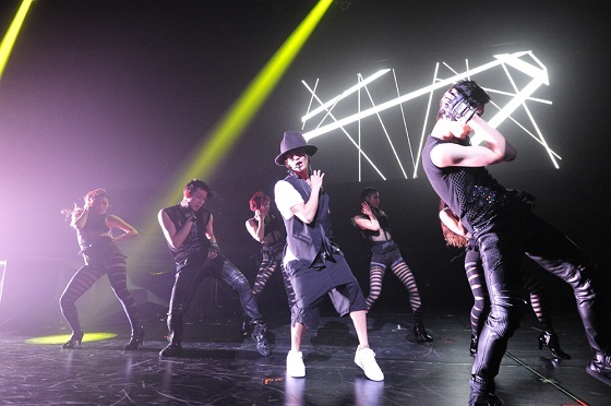 赤西仁　男性同伴ライブ　コンサート　男性限定ライブ　ももクロ　福山雅治