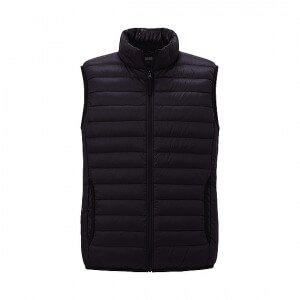 ユニクロ　セール　ウルトラライトダウンベスト　メンズ　おしゃれ　狙い目アイテム