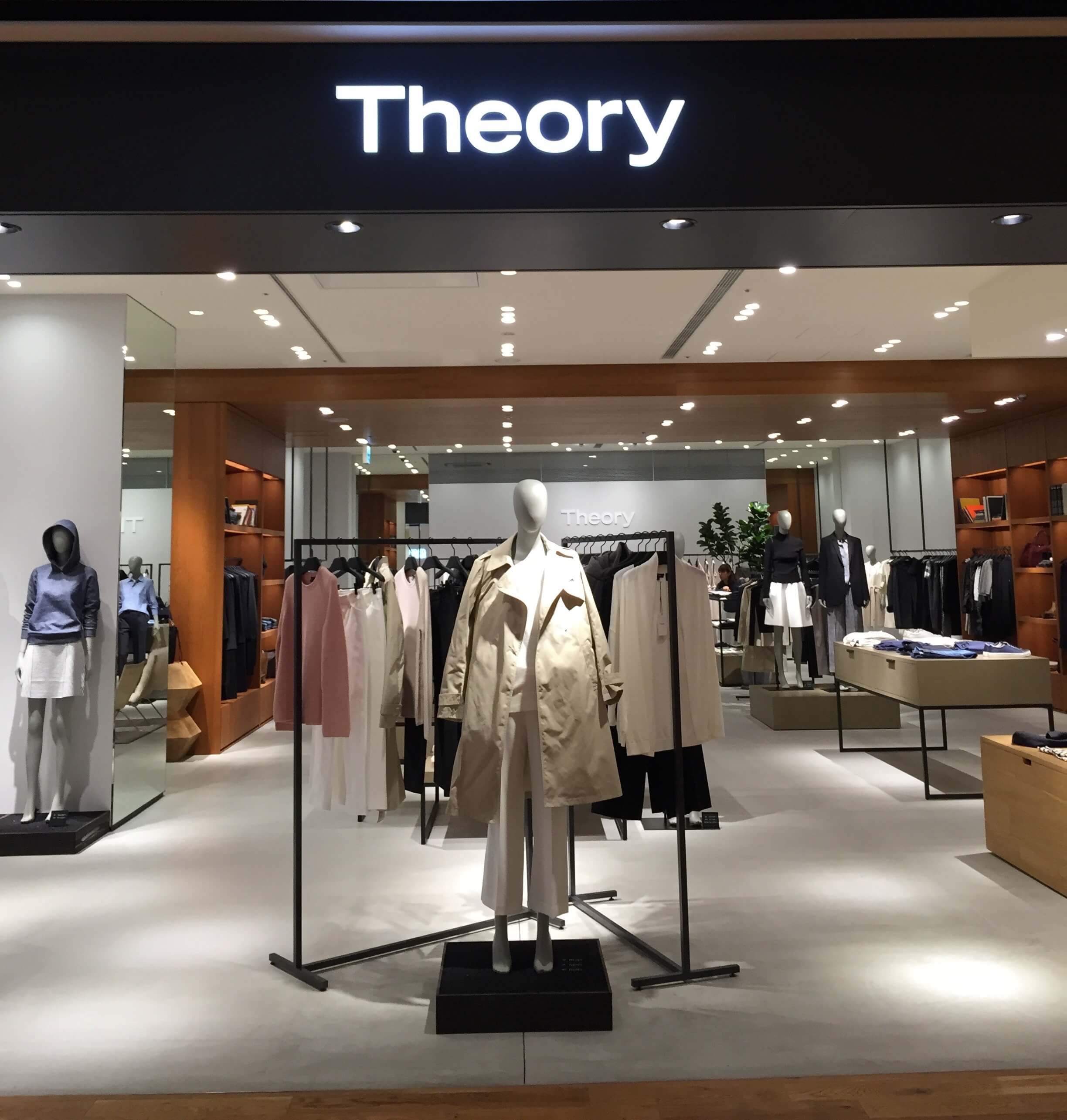 京都BAL（バル）のTheory（セオリー）